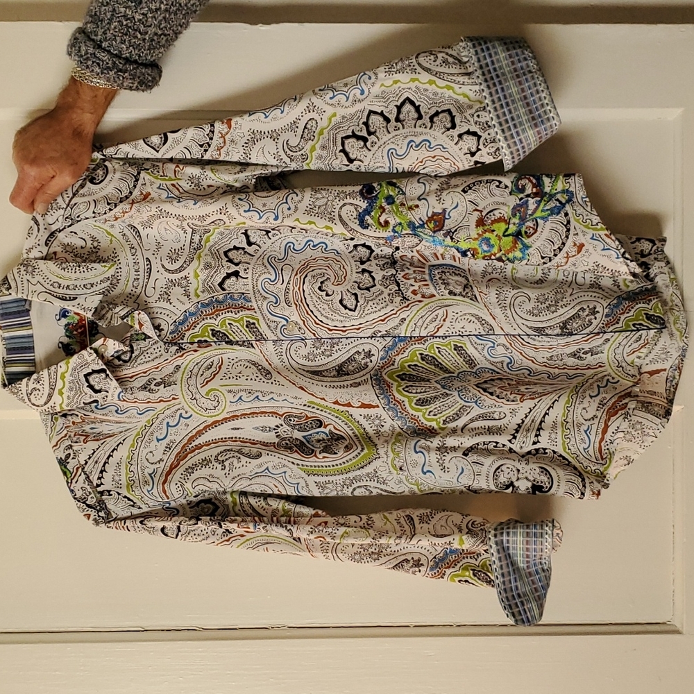 ROBERT GRAHAM..NWOT..AWESOME SHIRT!!